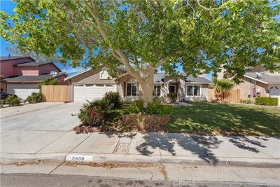 3839 Eclipse, Palmdale, CA 93550