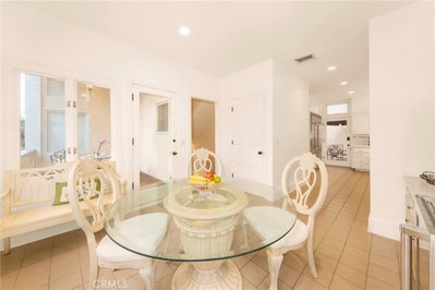 3546 Dixie Canyon Pl, Sherman Oaks, CA 91423
