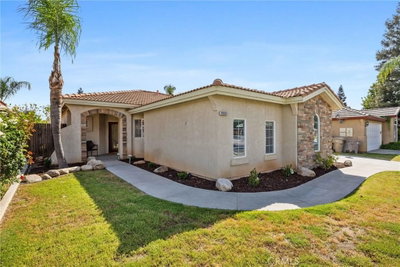 9803 Manhattan, Bakersfield, CA 93312
