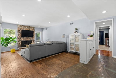 5704 Larryan Drive, Woodland Hills, CA 91367