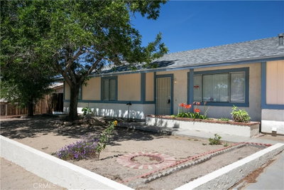 40062 164th, Lake Los Angeles, CA 93591