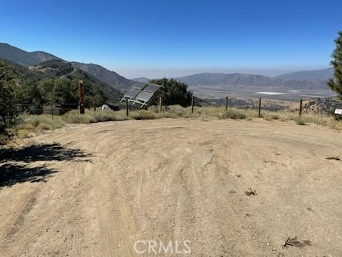 Grindelwald Court, Tehachapi, CA, 93561