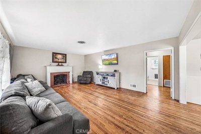 345 Juanita Street, Hemet, CA 92543