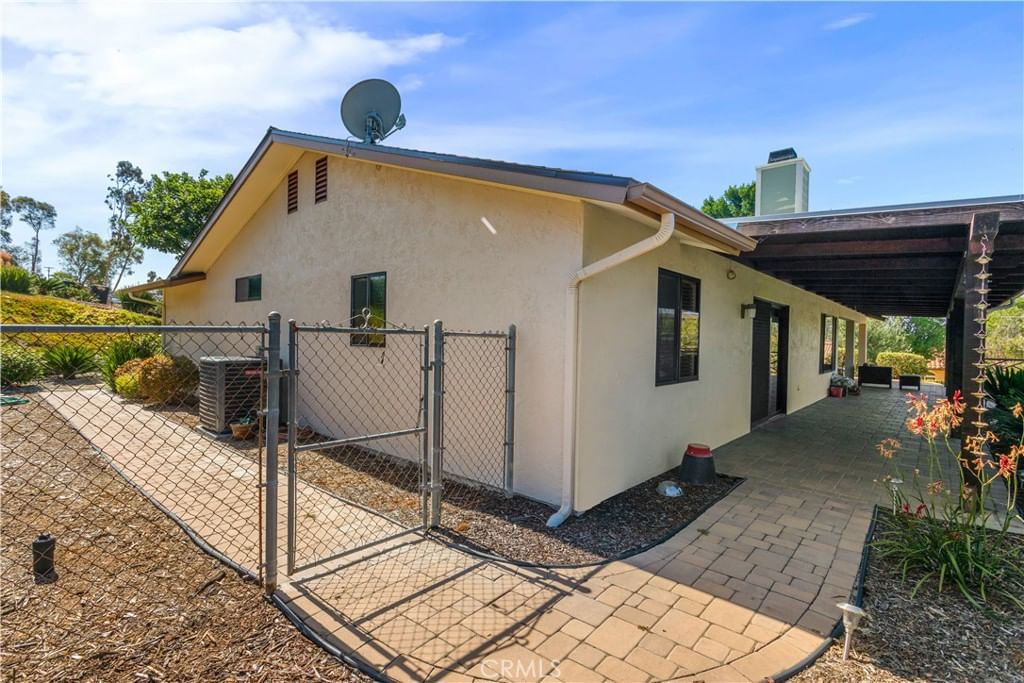 Property photo 32