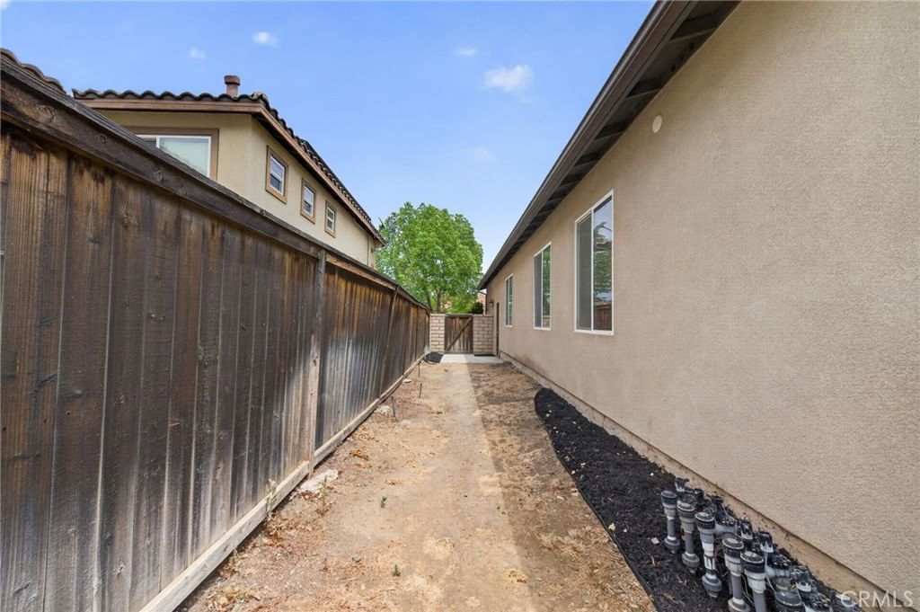 Property photo 46