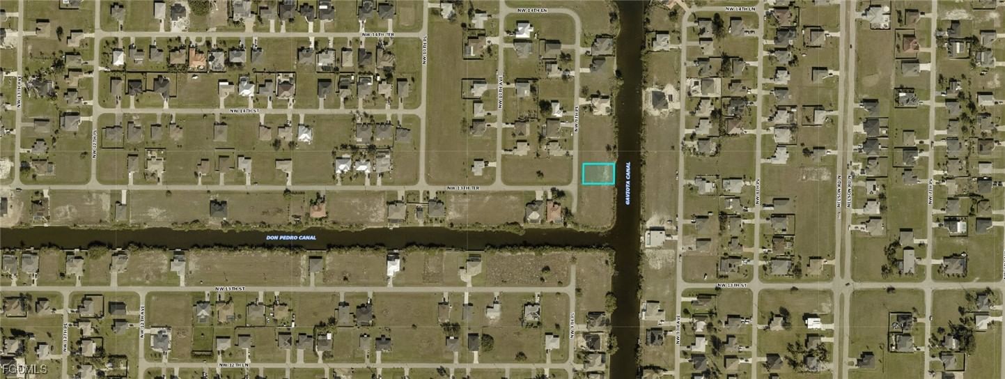 1321 NW 9th Place, Cape Coral, FL 33993 photo 2