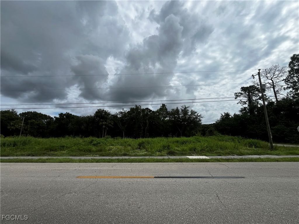 1707 E 6TH Street, Lehigh Acres, FL 33972 photo 2