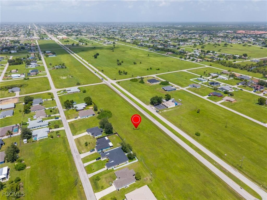 2144 Diplomat Parkway E, Cape Coral, FL 33909 photo 2