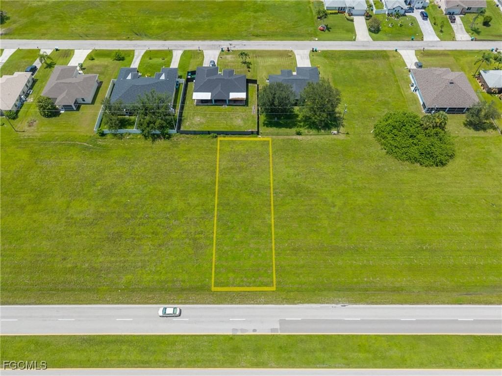 2144 Diplomat Parkway E, Cape Coral, FL 33909 photo 3