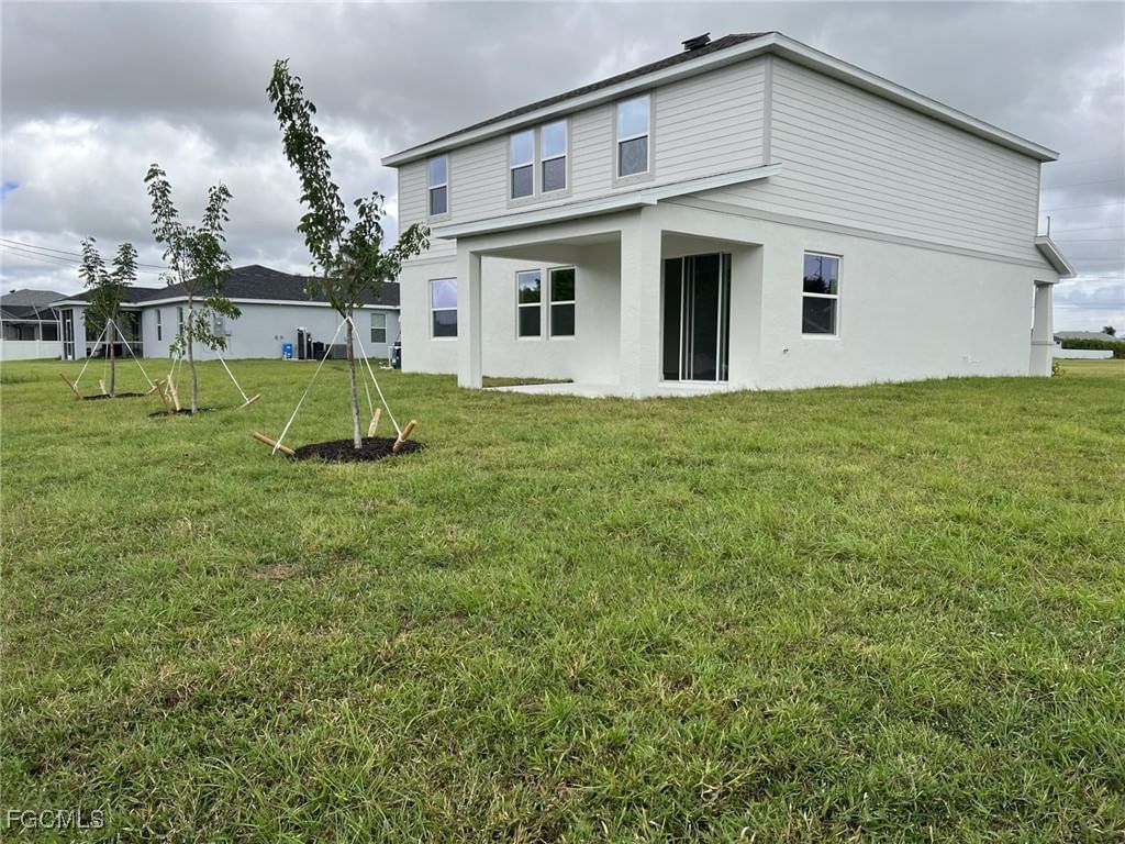 314 NE 23rd Terrace, Cape Coral, FL 33909 photo 2