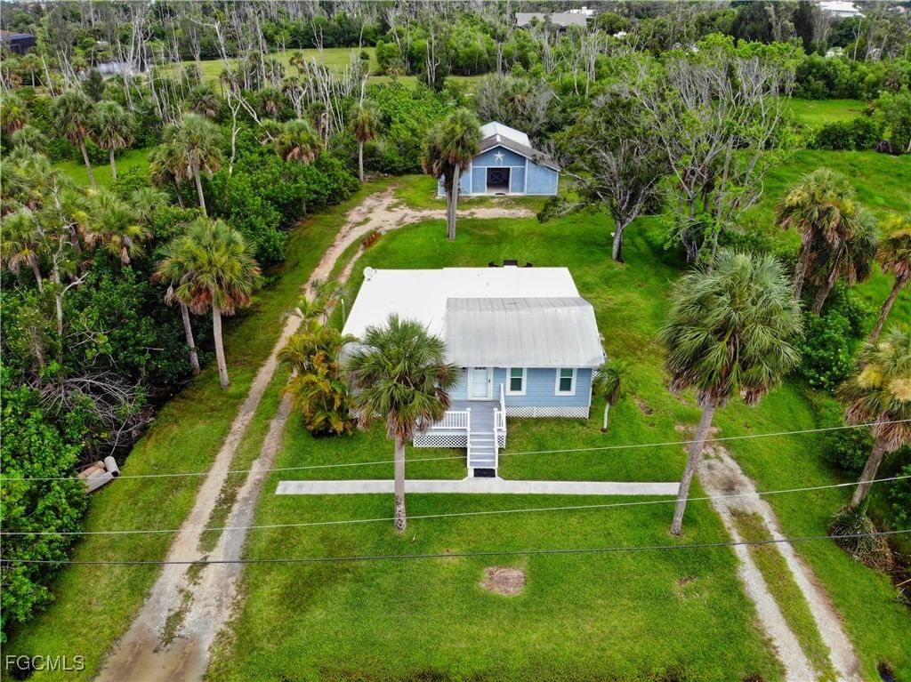 18387 Pioneer Road, Fort Myers, FL 33908 photo 2