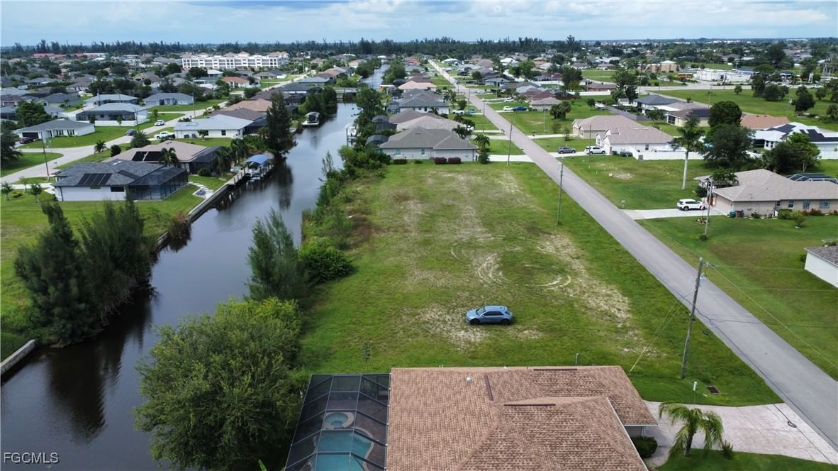 1720 SW 17th Avenue, Cape Coral, FL 33991 photo 3