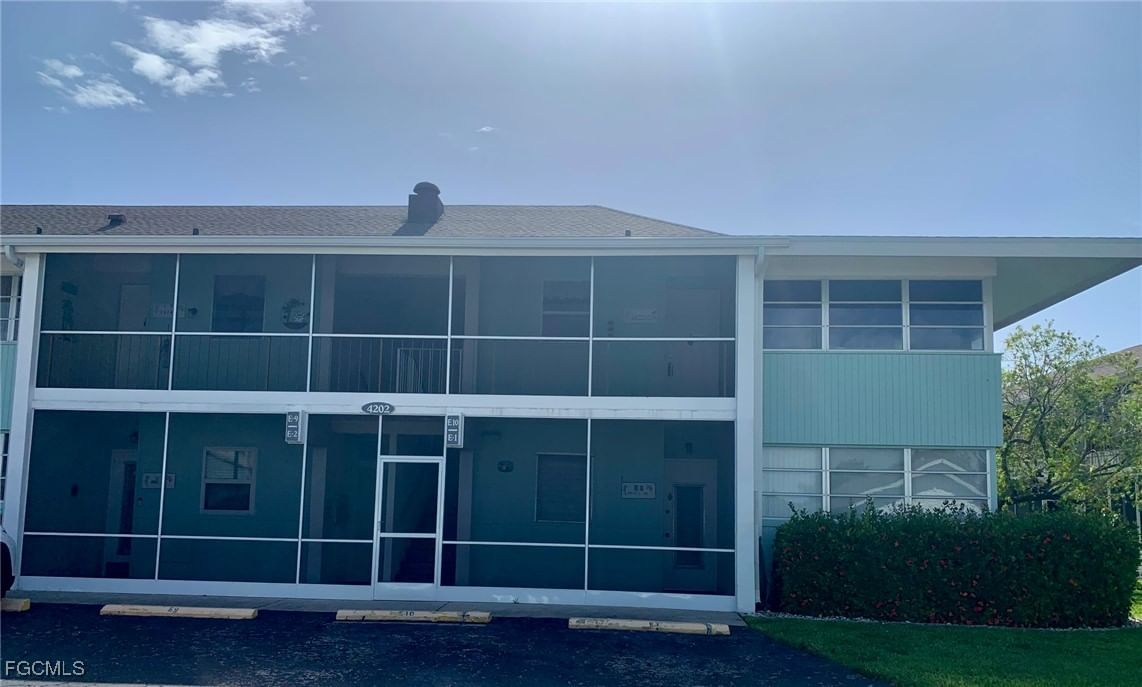 4202 SE 4th Place #10, Cape Coral, FL 33904 photo 3