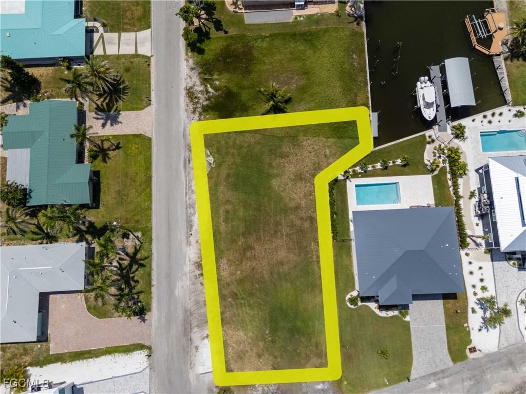 2 Bayview Boulevard, Fort Myers Beach, FL 33931 photo 3
