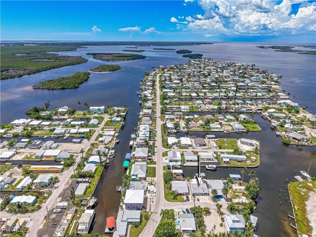 2500 Harbor View Drive, Matlacha, FL 33993 photo 2