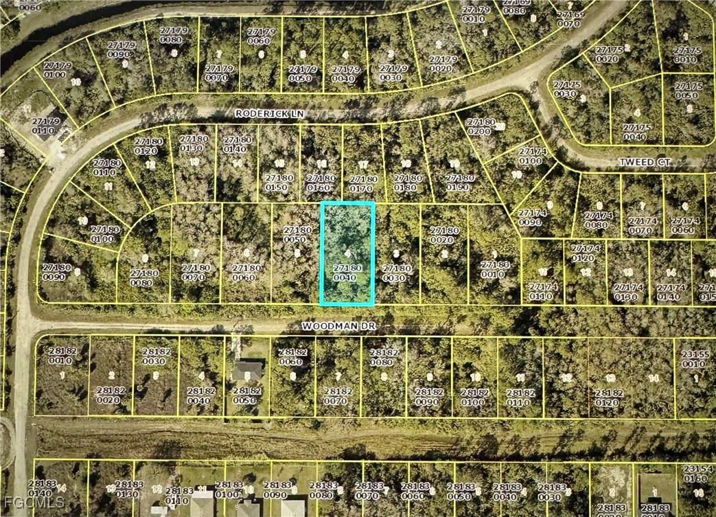 514 Woodman Drive, Lehigh Acres, FL 33972 photo 2