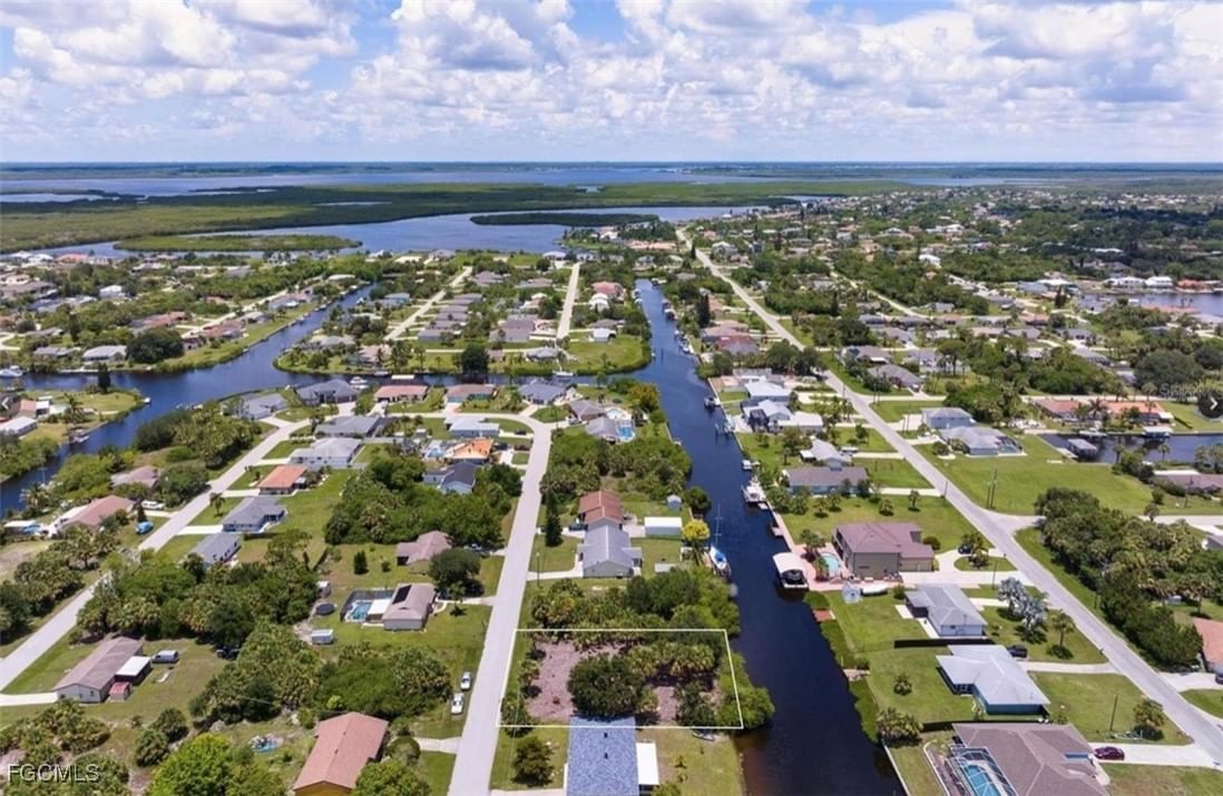 18286 Van Nuys Circle, Port Charlotte, FL 33948 photo 3