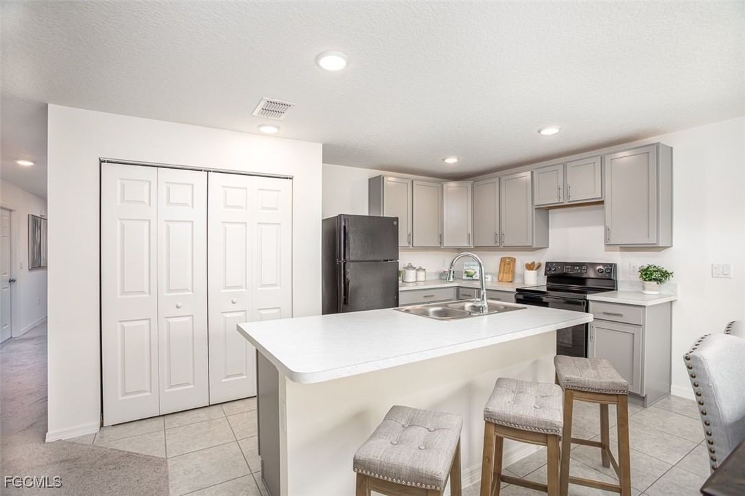 2030 NE 2nd Avenue, Cape Coral, FL 33909 photo 5