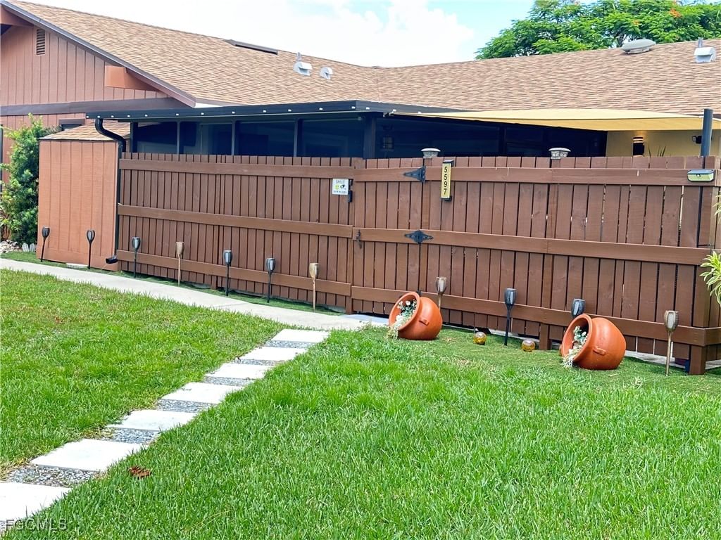 5597 Foxlake Drive, North Fort Myers, FL 33917 photo 3