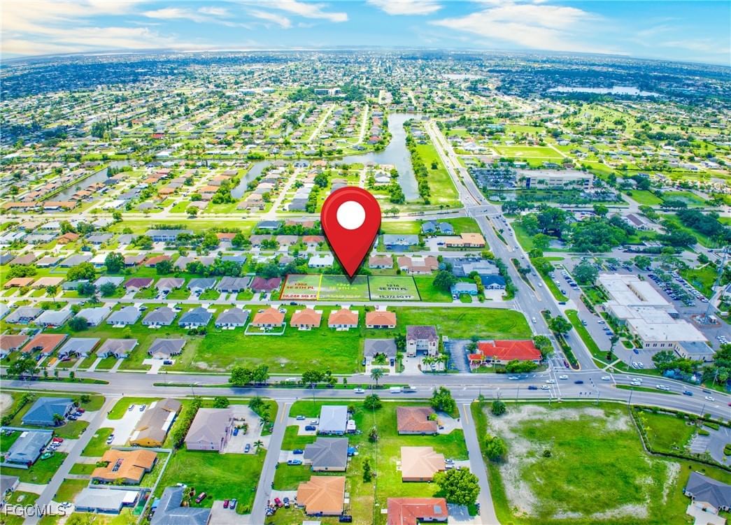 1216 SE 8th Place, Cape Coral, FL 33990 photo 2