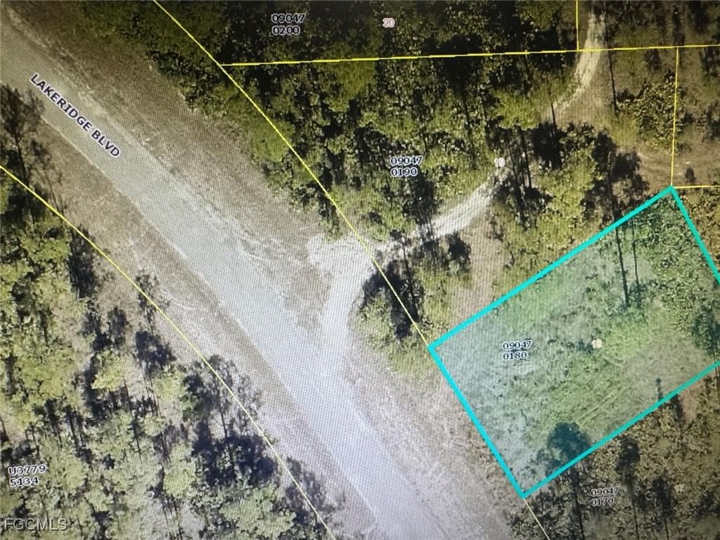 634 Woodcrest Drive, Lehigh Acres, FL 33972 photo 2