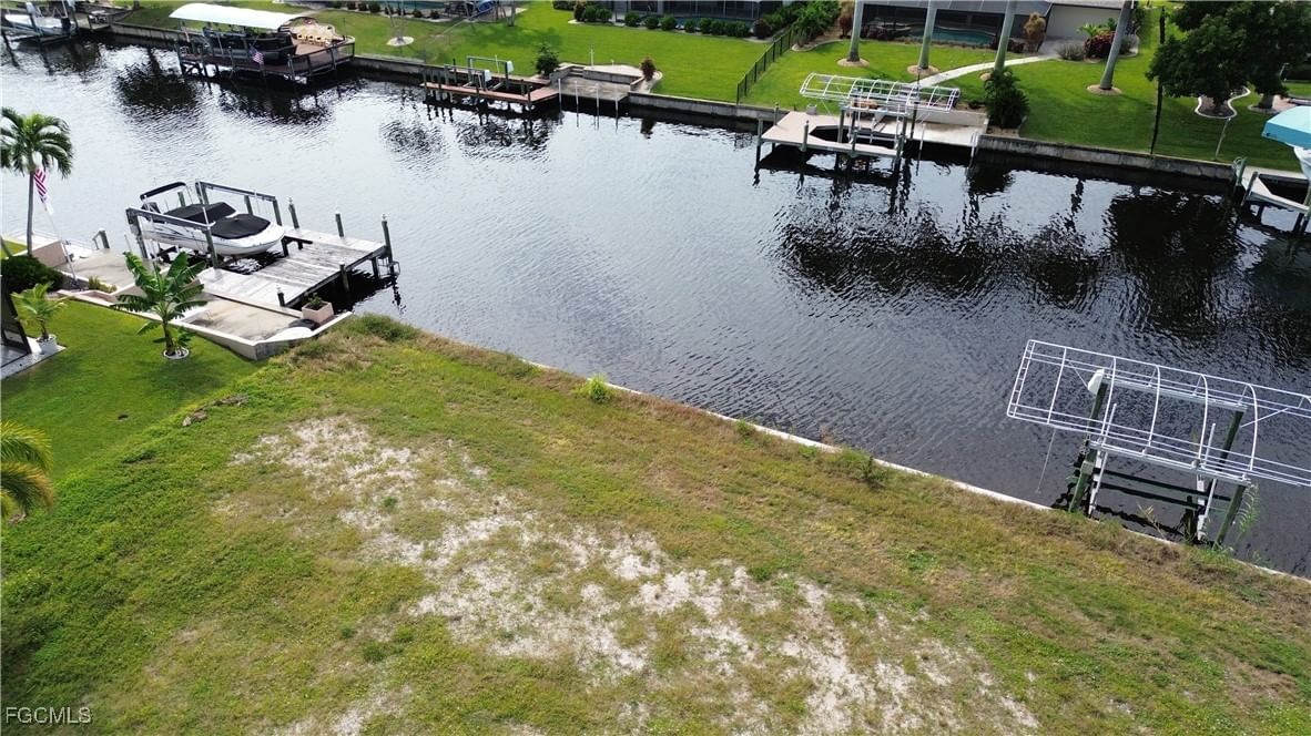 1142 SE 36th Street, Cape Coral, FL 33904 photo 5