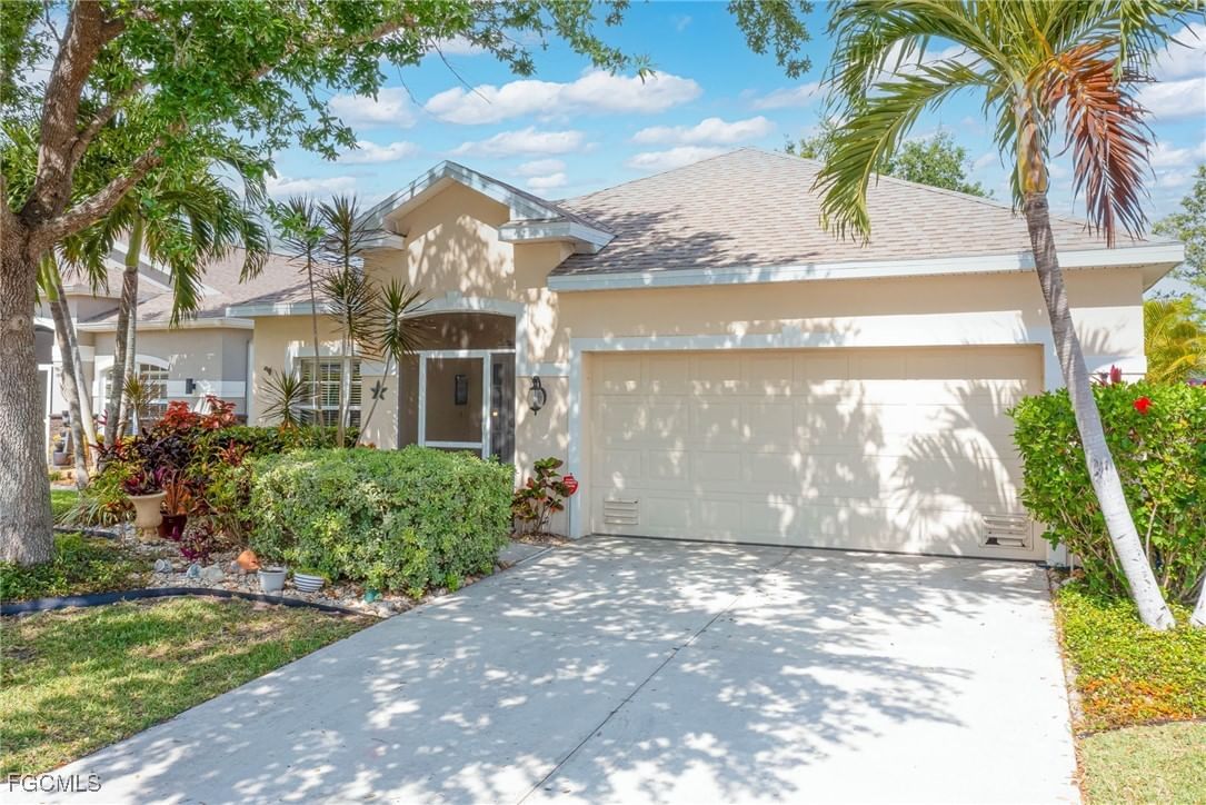 9005 Falcon Pointe Loop, Fort Myers, FL 33912 photo 2