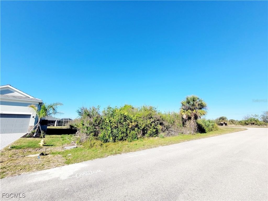 14442 Amestoy Avenue, Port Charlotte, FL 33981 photo 2