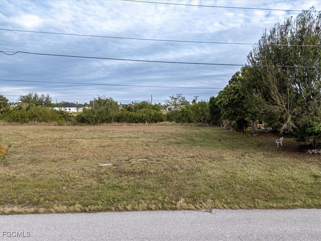 1923 NE 18th Place, Cape Coral, FL 33909 photo 3