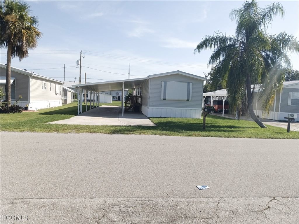 231 Palm Avenue NW, Moore Haven, FL 33471