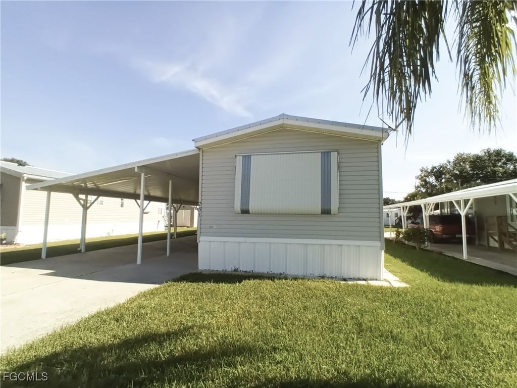 231 Palm Avenue NW, Moore Haven, FL 33471 photo 3