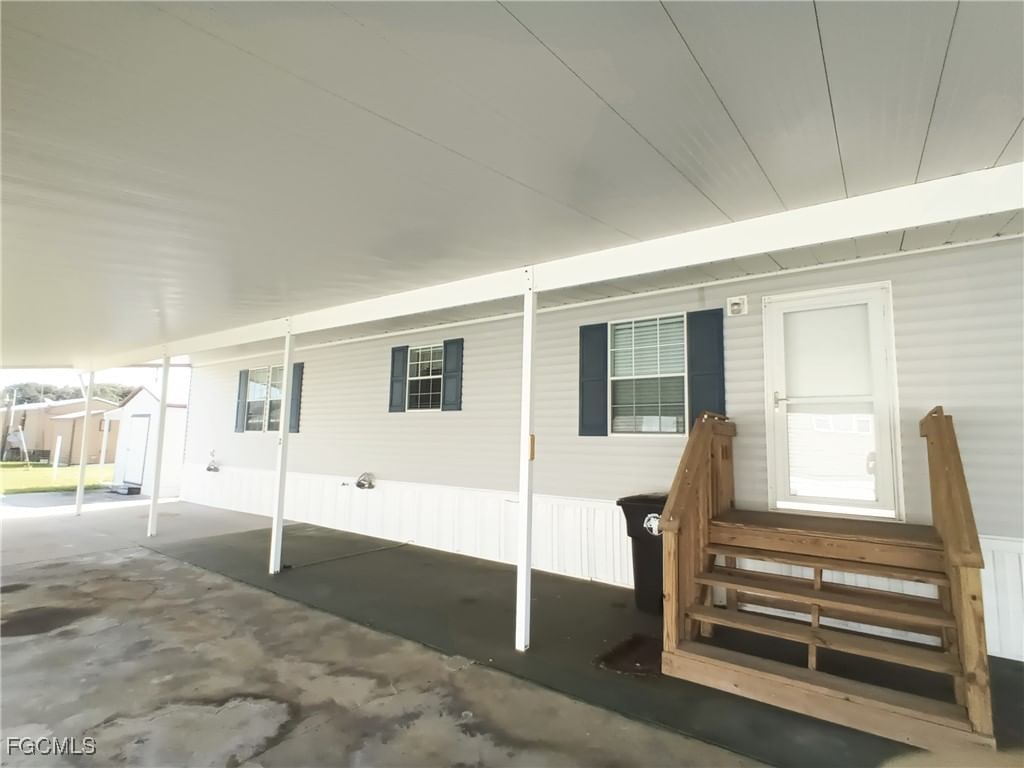231 Palm Avenue NW, Moore Haven, FL 33471 photo 4