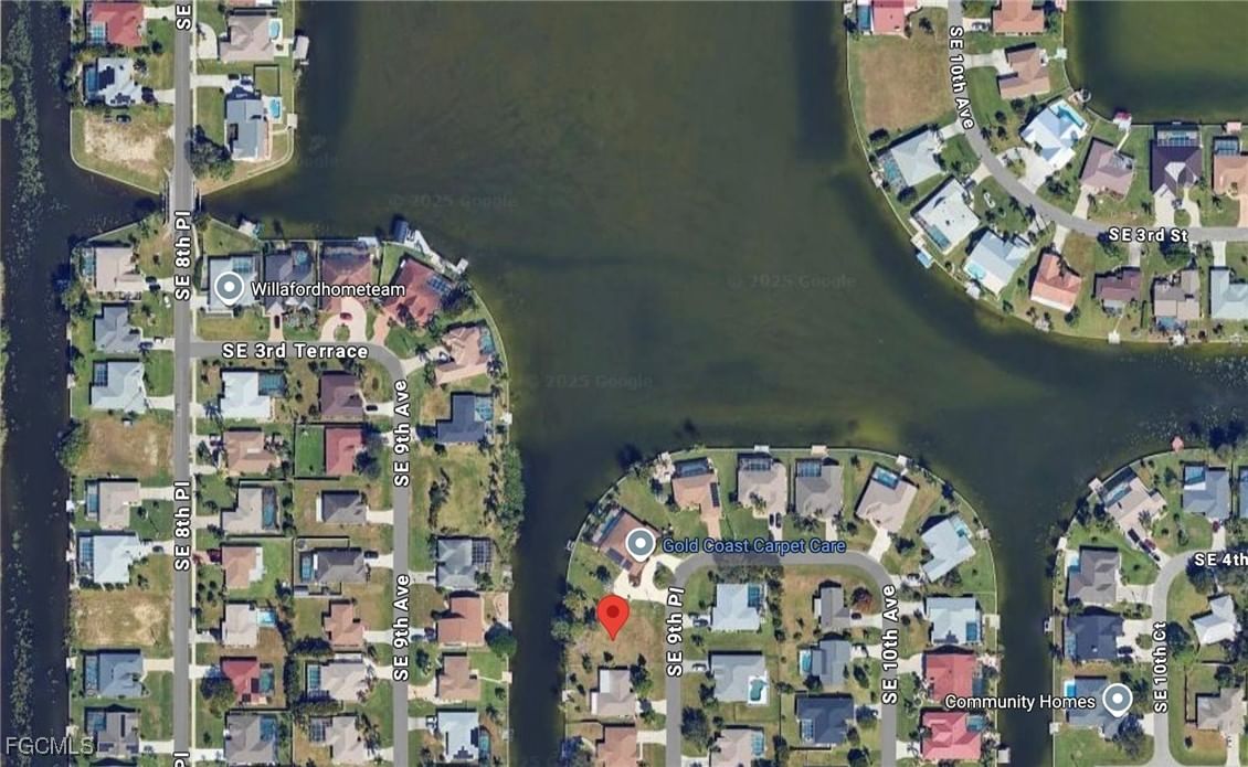 404 SE 9th Place, Cape Coral, FL 33990 photo 3