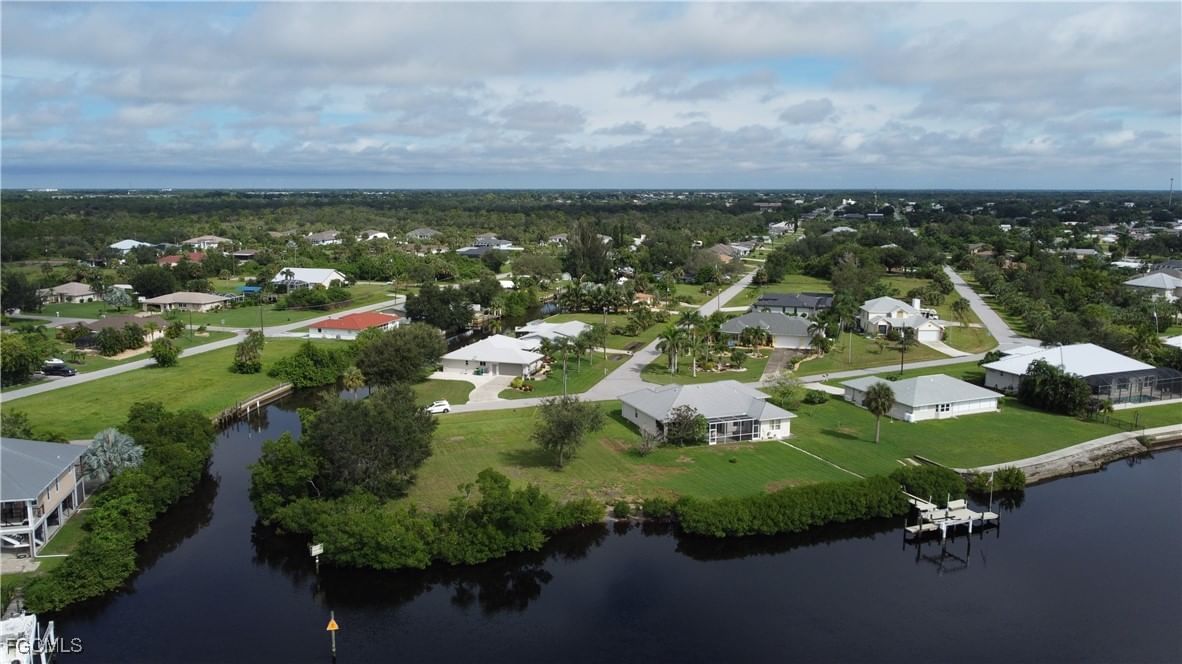 3690 Peace River Drive, Punta Gorda, FL 33983 photo 4