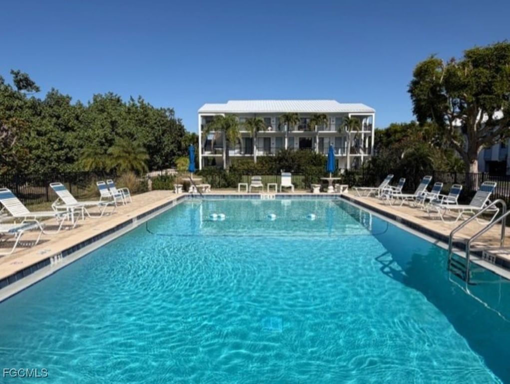 1250 Tennisplace Court #B34, Sanibel, FL 33957 photo 5
