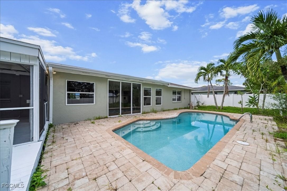 17042 Wayzata Court, North Fort Myers, FL 33917 photo 3