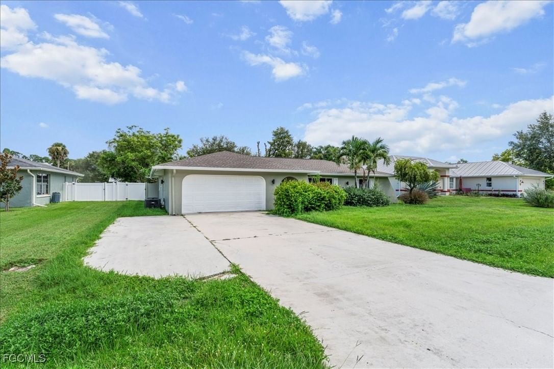 17042 Wayzata Court, North Fort Myers, FL 33917 photo 4