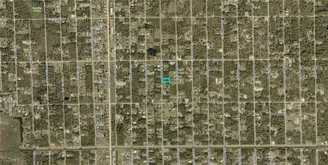912 Roosevelt Avenue, Lehigh Acres, FL 33936 photo 5