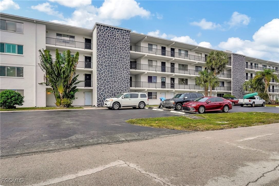 4906 Victoria Drive #209, Cape Coral, FL 33904 photo 2