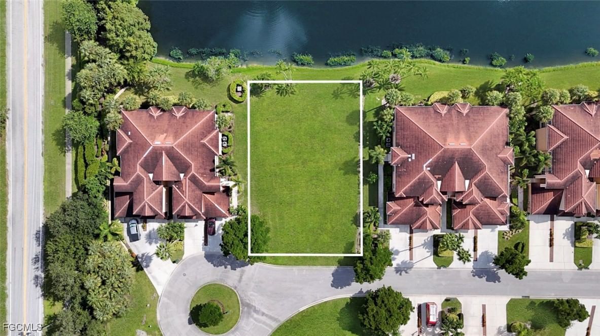 3180 Sea Trawler Bend, North Fort Myers, FL 33903 photo 2