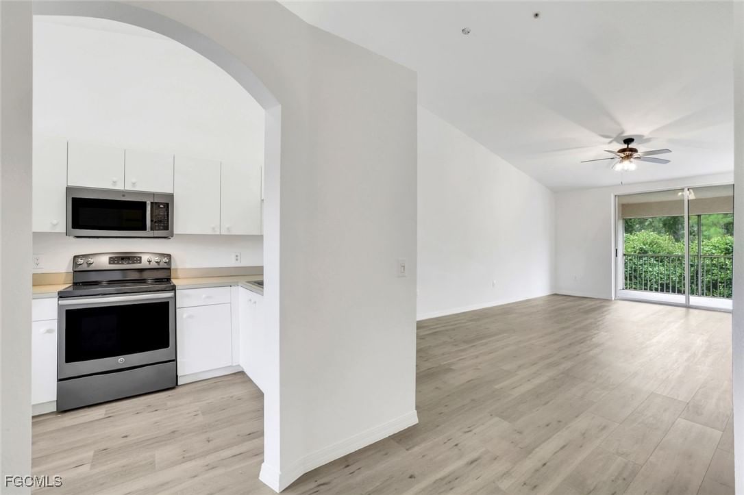 6635 Huntington Lakes Circle #202, Naples, FL 34119 photo 4