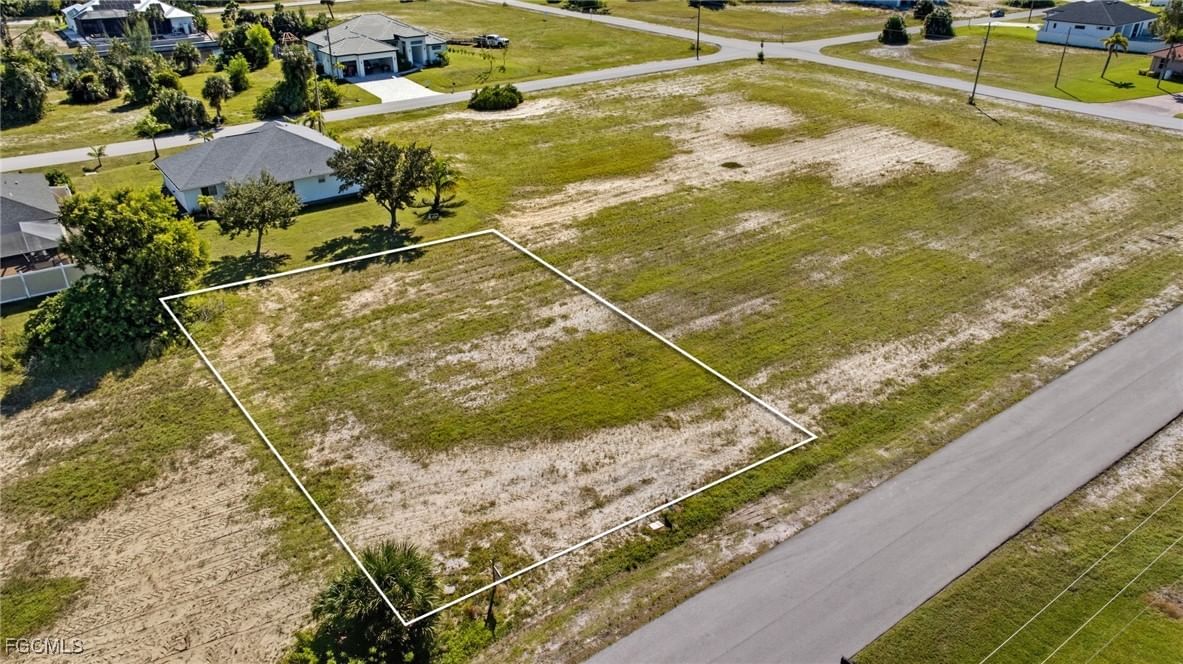 2751 NW 41st Place, Cape Coral, FL 33993 photo 4