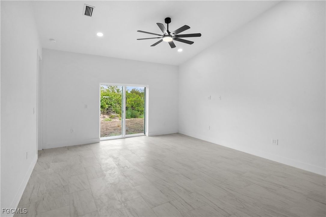 634 Knapp Street, Lehigh Acres, FL 33974 photo 2