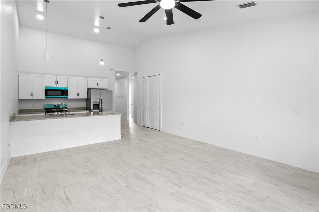 634 Knapp Street, Lehigh Acres, FL 33974 photo 3
