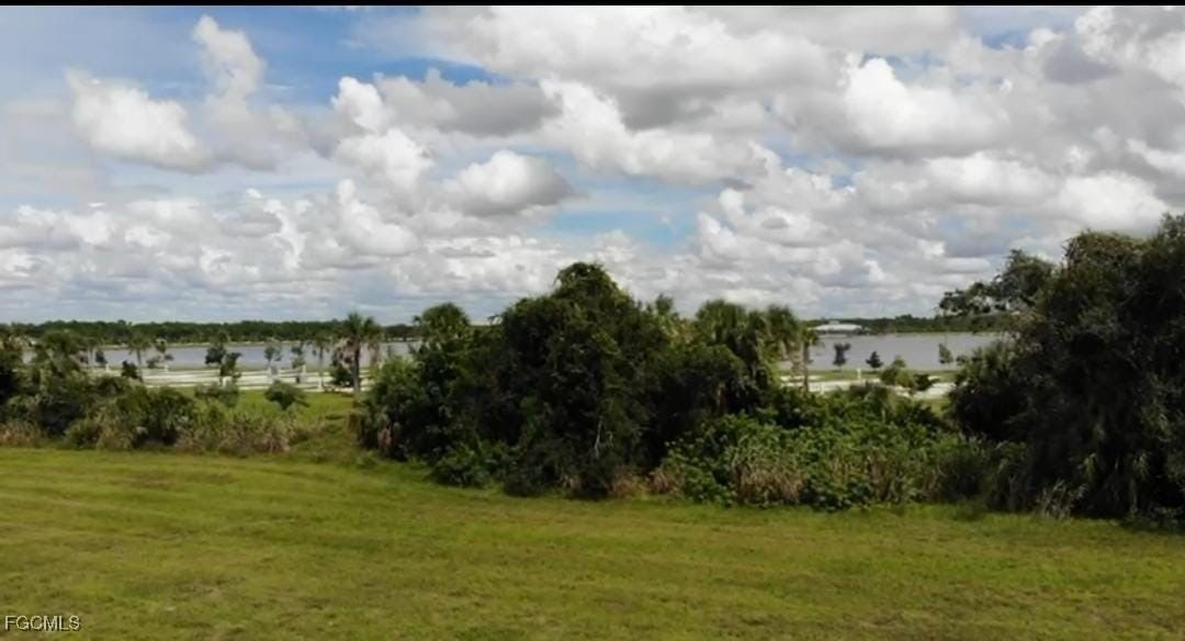 4021 NW 37th Avenue, Cape Coral, FL 33993 photo 2