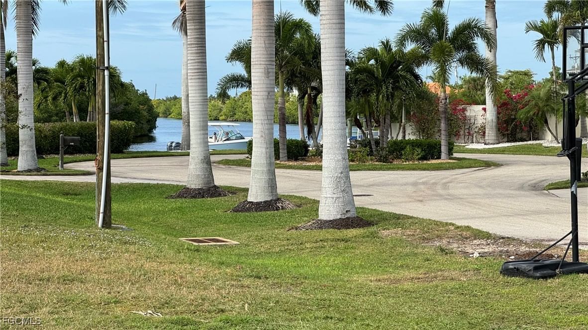 2824 SW 42nd Lane, Cape Coral, FL 33914 photo 5