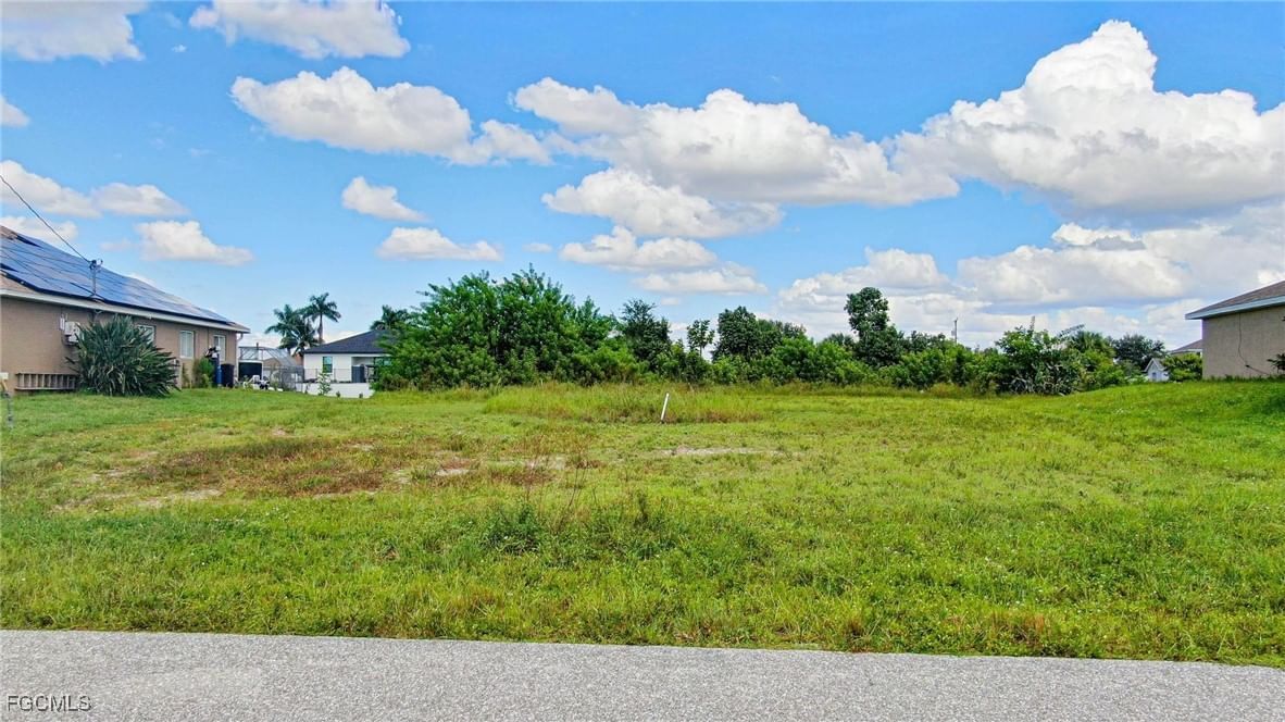 523 NW 19th Place, Cape Coral, FL 33993 photo 3