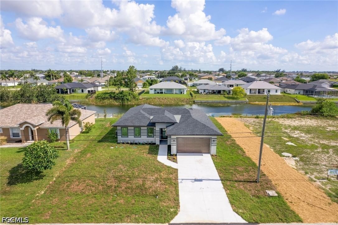 614 NW 9th Street, Cape Coral, FL 33993 photo 2