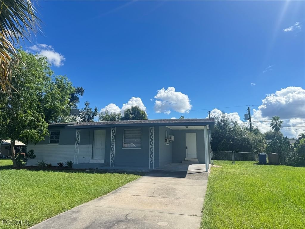 4976 Howard Street, Fort Myers, FL 33905 photo 2