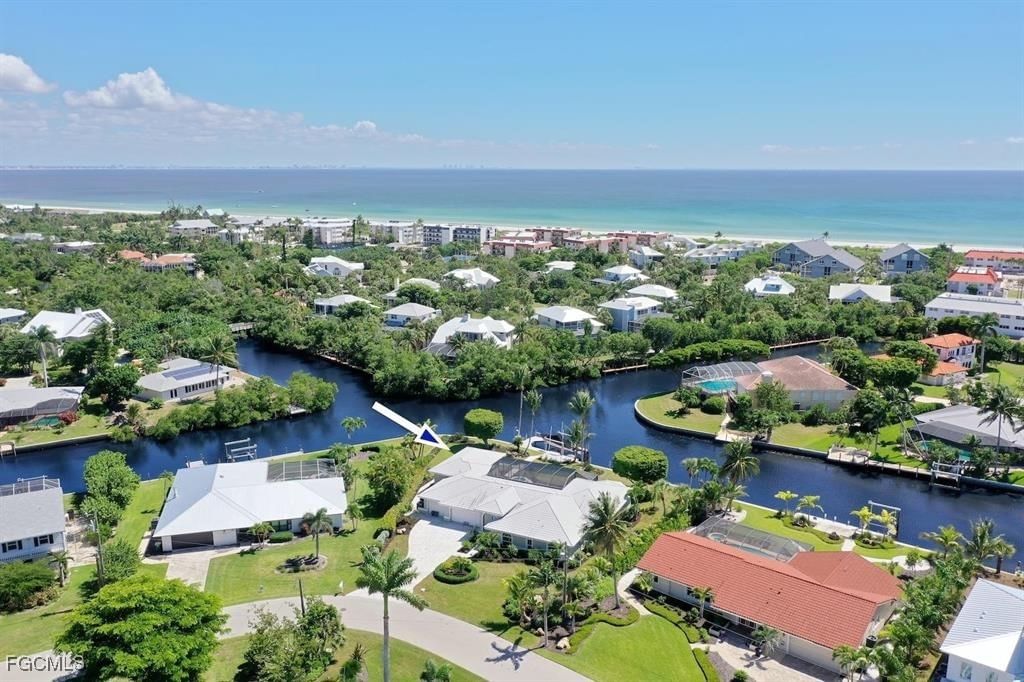 924 Kings Crown Drive, Sanibel, FL 33957 photo 2